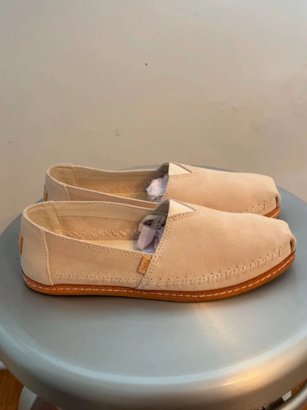 TOMS Women’s W9 Beige Suede Alpargata Slip-On Flats New Without Box